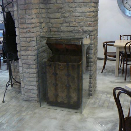 Veliki Garni Hotel Novi Sad Luaran gambar