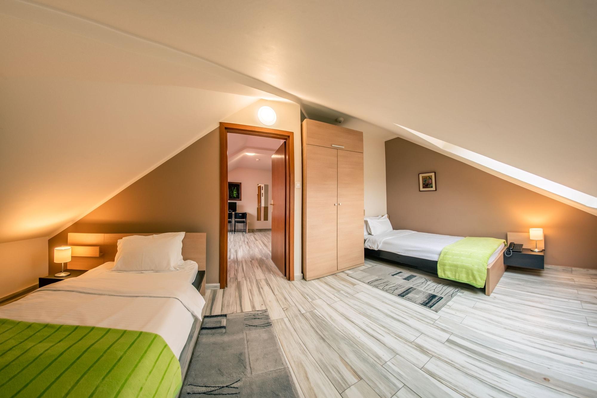 Veliki Garni Hotel Novi Sad Luaran gambar