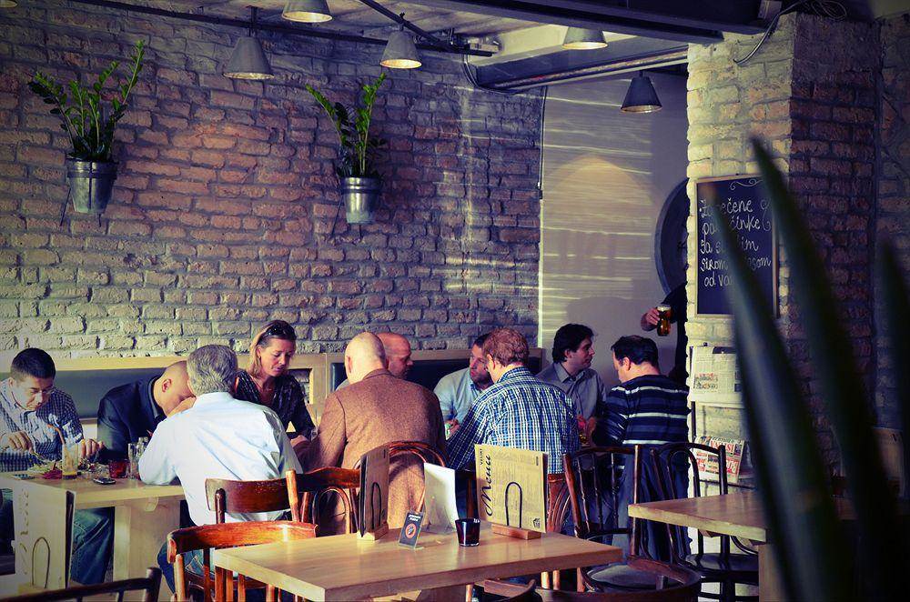 Veliki Garni Hotel Novi Sad Luaran gambar