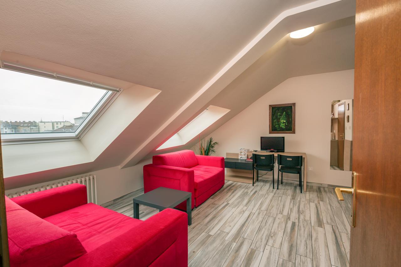 Veliki Garni Hotel Novi Sad Luaran gambar