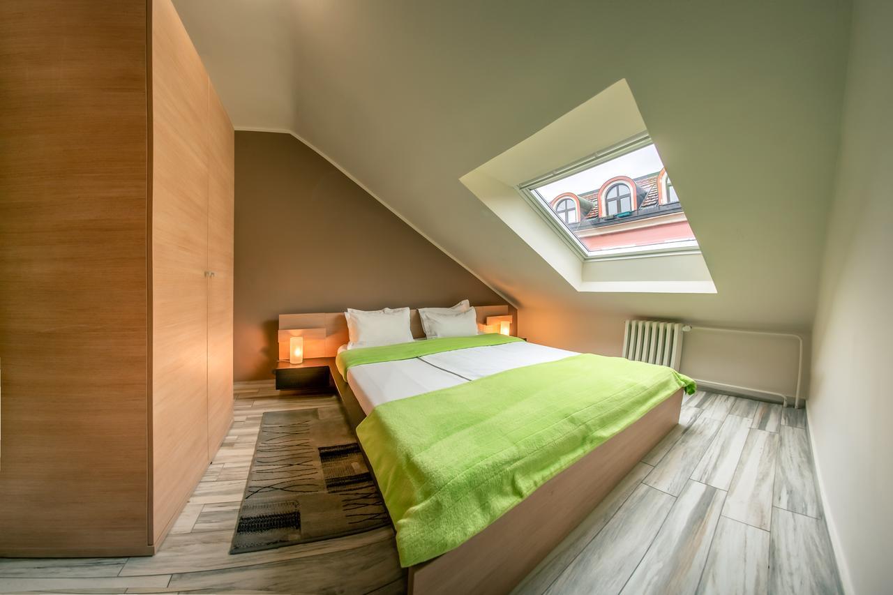 Veliki Garni Hotel Novi Sad Luaran gambar