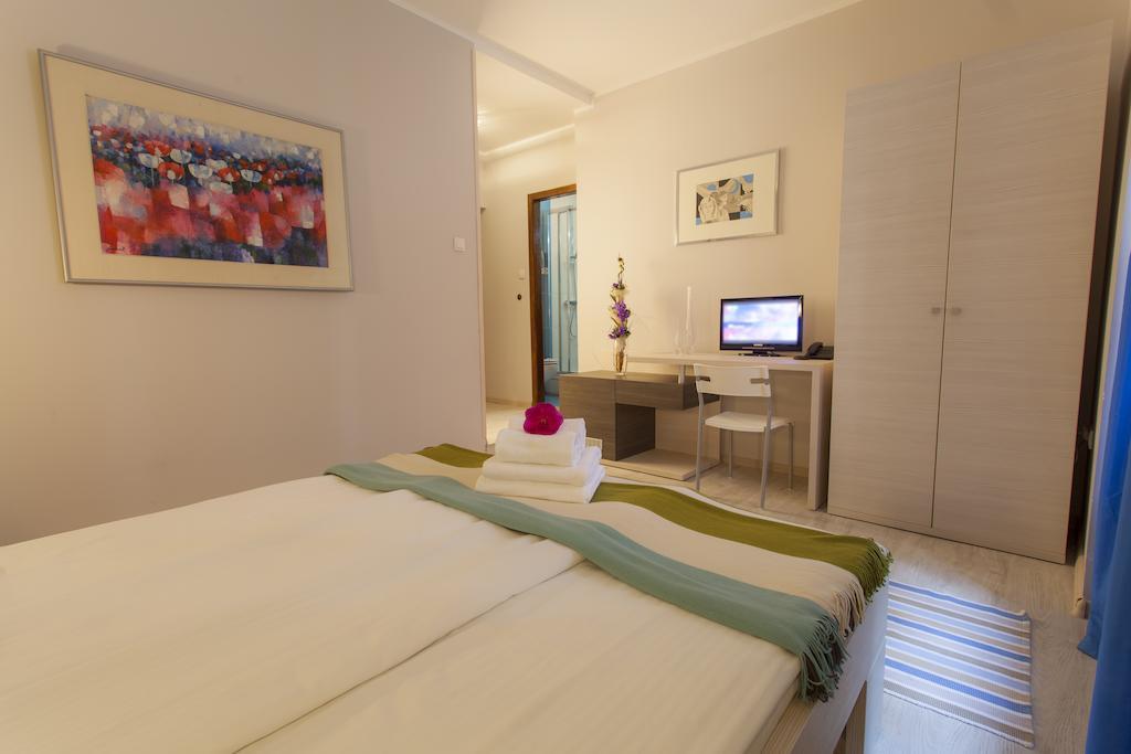 Veliki Garni Hotel Novi Sad Luaran gambar