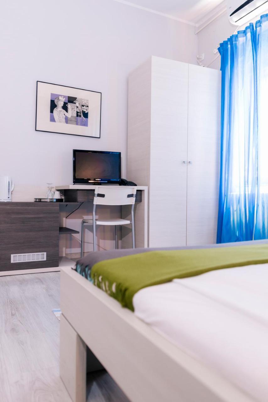 Veliki Garni Hotel Novi Sad Luaran gambar